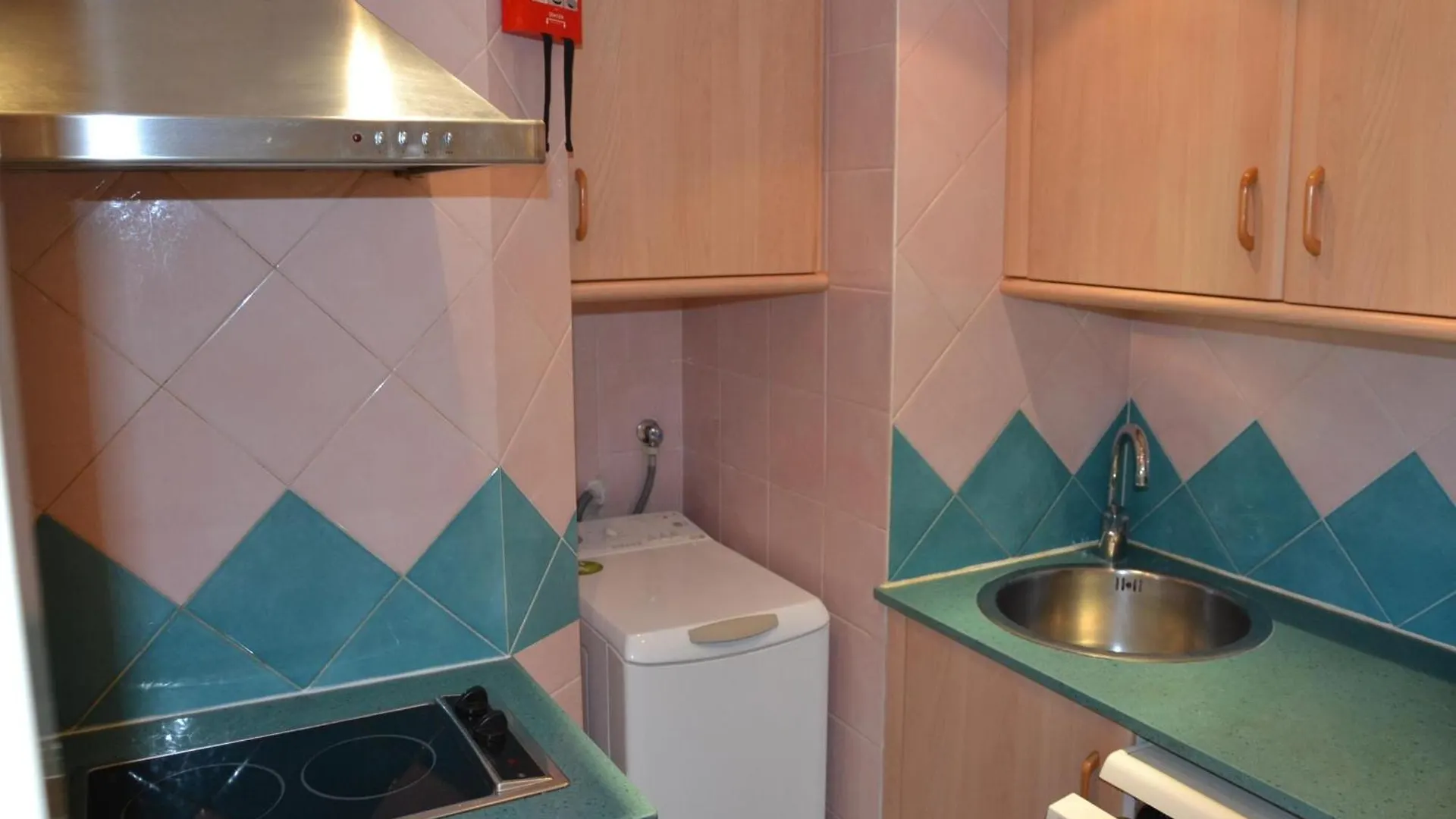 Apartamento Acogedor Con Vista Al Mar, Piscina Y Acceso Directo A La Playa En L'Estartit - Es-323-36