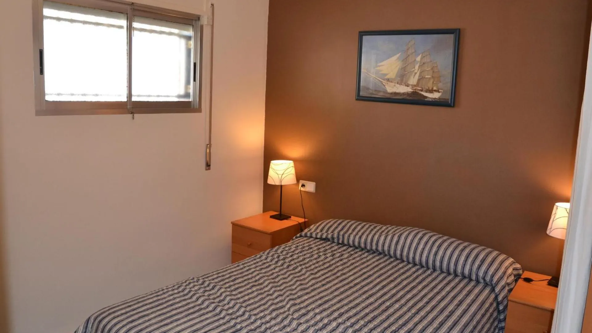 Apartamento Acogedor Con Vista Al Mar, Piscina Y Acceso Directo A La Playa En L'Estartit - Es-323-36 0*,